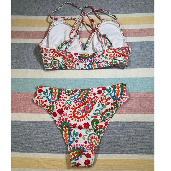 NWOT Paisley Print Crisscross Bikini Set Boho Style Size Small - Picture 2 of 6